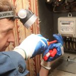 Кто должен менять электросчетчик в приватизированной квартире - в 2020 году?