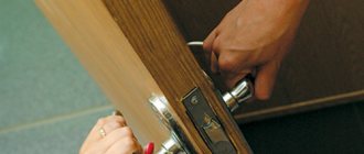 Можно ли выписать человека, который сидит в тюрьме
