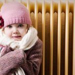 при какой температуре включают отопление